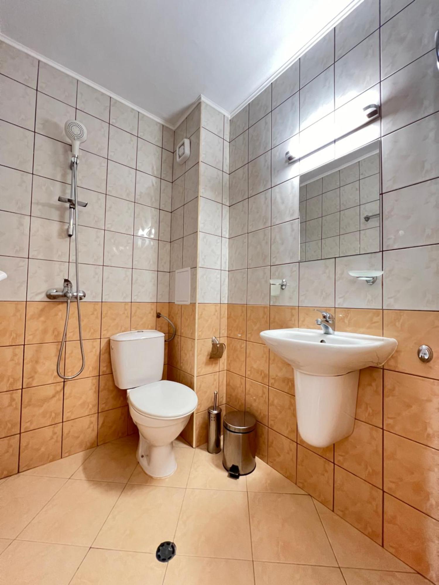 Hotel Damyanoff Lozenets Bagian luar foto