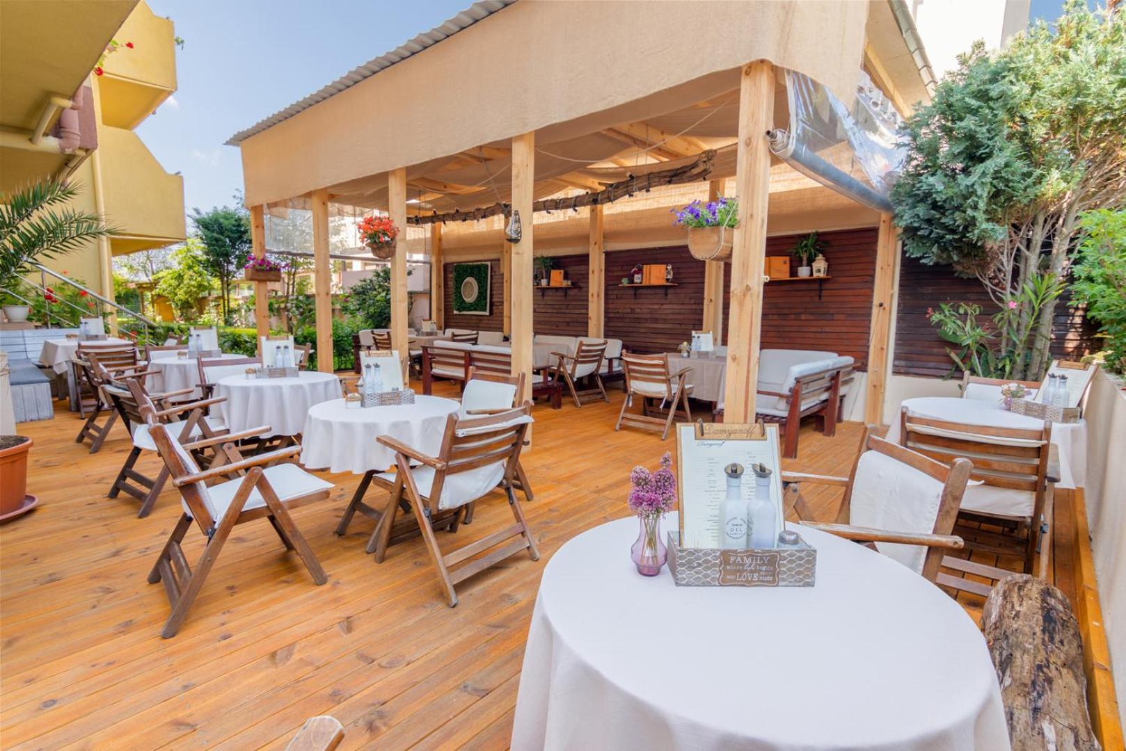 Hotel Damyanoff Lozenets Bagian luar foto
